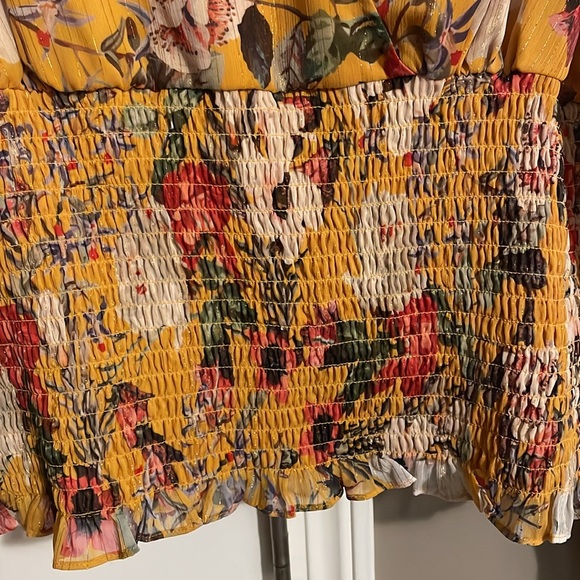 NWT INC International Concepts Metallic Thread Smocked Waist Top - Picture 4 of 8